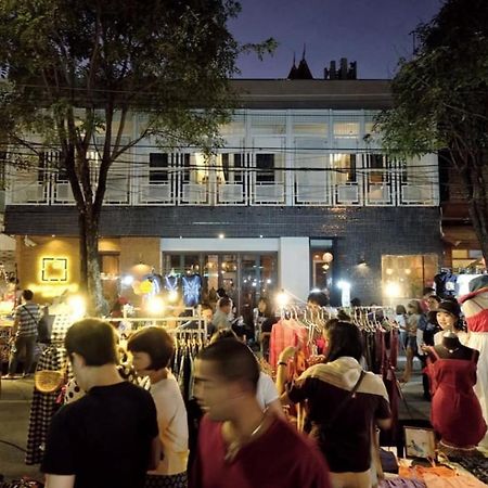 Khunluang Hostel (Adults Only) Chiang Mai Luaran gambar