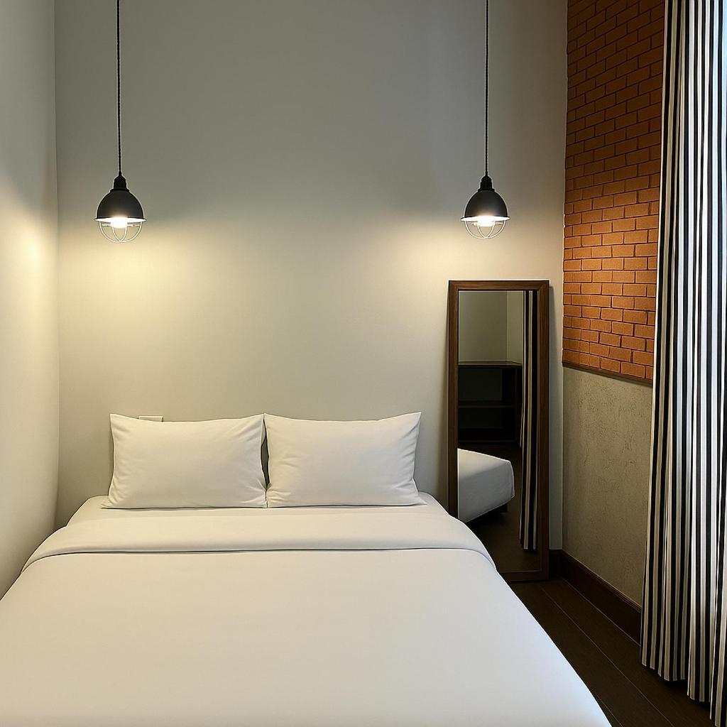 Khunluang Hostel (Adults Only) Chiang Mai Luaran gambar