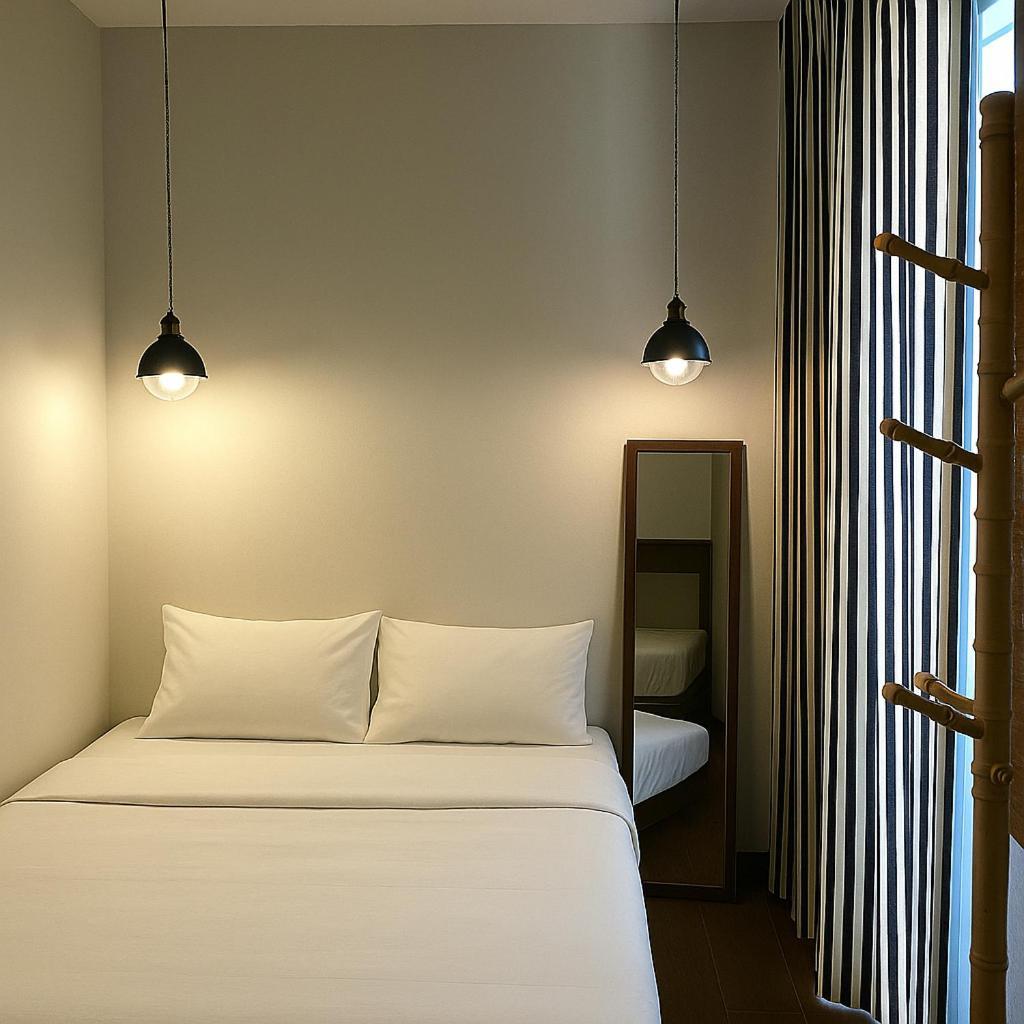 Khunluang Hostel (Adults Only) Chiang Mai Luaran gambar